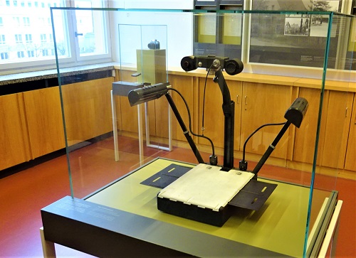 Verwanzen, zersetzen, vernichten